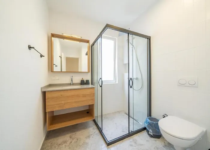 Leyla - Center Villa