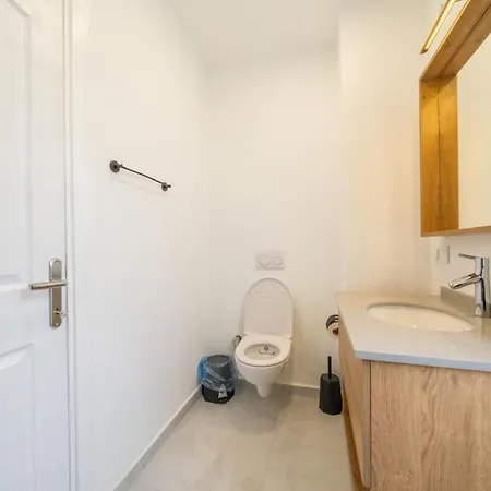 Villa Leyla - Center *