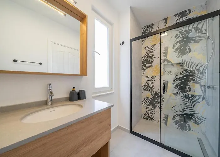 Leyla - Center Villa Kaş